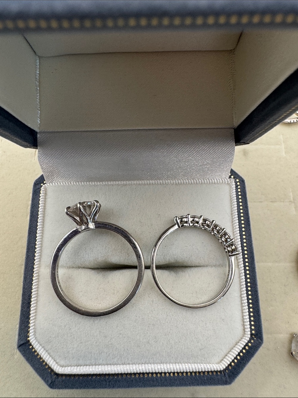 2 carat Round Moissanite engagement ring and wedding band set size 8.5 - Picture 5 of 10